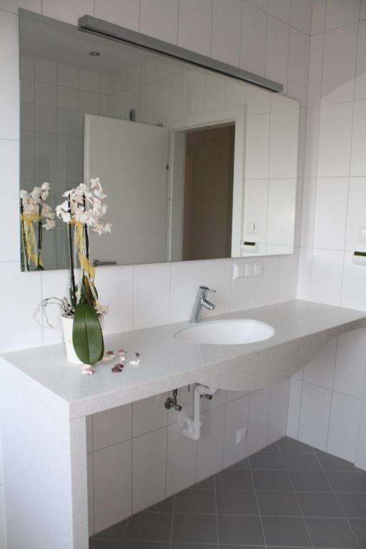 Seevillen Excelsior Velden am Woerthersee Room photo